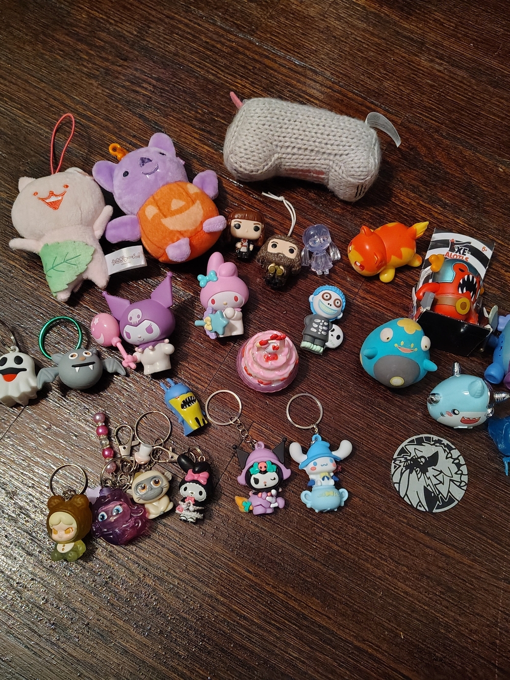 Random Figure And Keychain Lot